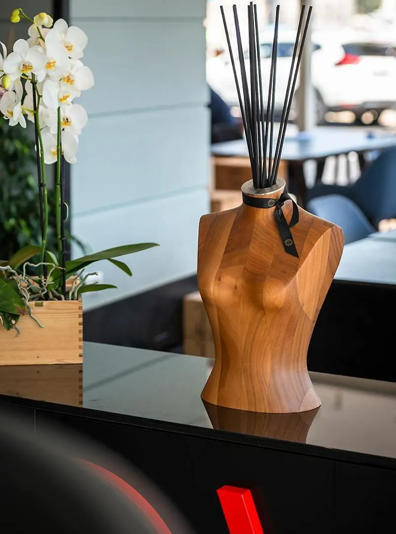 Rosabianca Boutique Hotel ラッパロ
