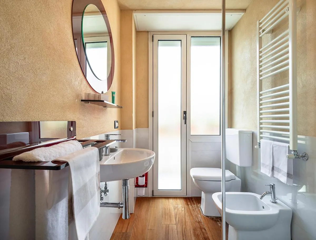 Rosabianca Boutique Hotel ラッパロ